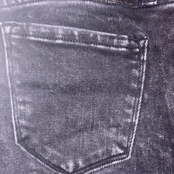 KanCan Distressed Jean Shorts - Picture 3 of 4